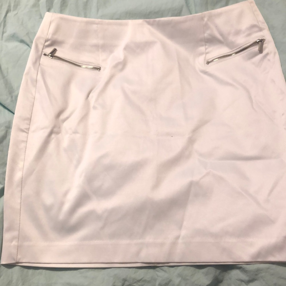 White skirt-  brand new never worn size 10